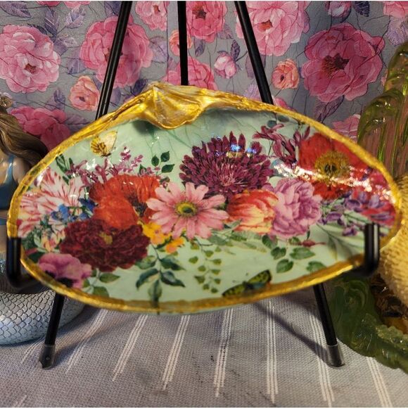 DECOUPAGE CLAM SHELL DECOUPAGE FLOWERS TRINKET DISH - Picture 1 of 8
